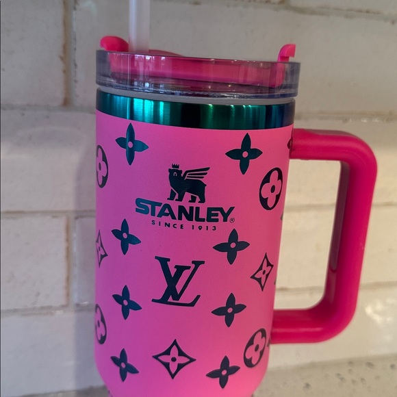 Stanley The Quencher Pink Tumbler with Blue and Gold Inspired Monogram 40 oz - Picture 2 of 10